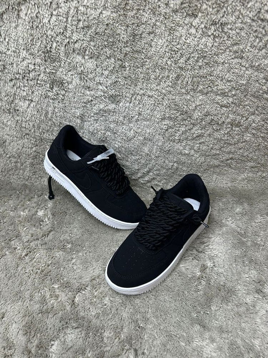 Tenis Nike Air Force Cordinha - Preto